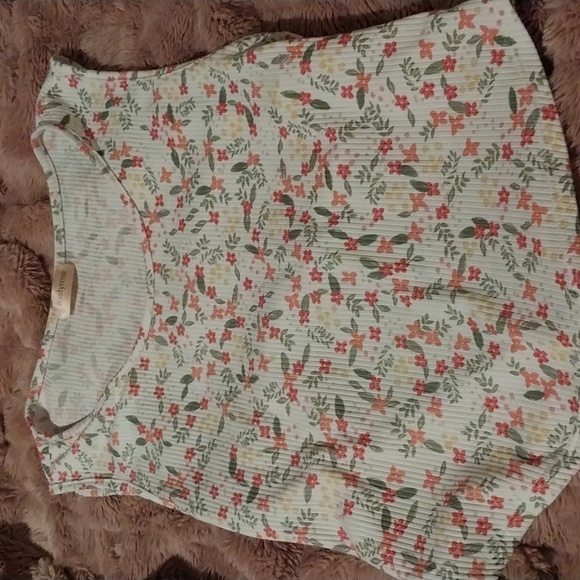 Top - Picture 1 of 2